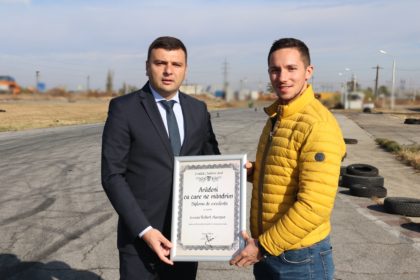 Robert Mureşan a primit diploma „Arădeni cu care ne mândrim”