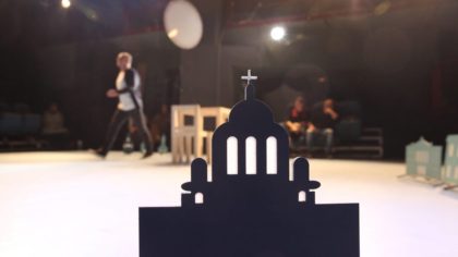 Spectacolul „Orașul nostru”, pe scena Galei Naționale a Comediei