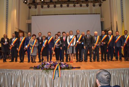 Ședință festivă comună a Consiliului Local al Municipiului Arad și a Consiliului Județean Arad, dedicată sărbătoririi Anului Centenar (GALERIE FOTO)