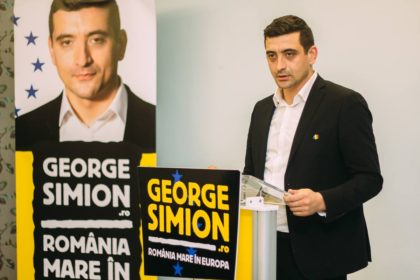 George Simion și-a lansat şi la Arad candidatura independentă la alegerile europarlamentare (FOTO)