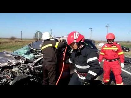 VIDEO/ Şoferul MORT în accidentul de pe DN 7 era patronul unei societăţi care şi-a cerut FALIMENTUL şi care derula afaceri de MILIOANE de EURO cu statul, în judeţul Arad