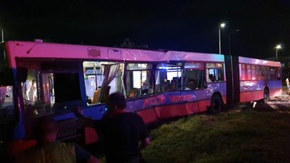 IMAGINI ȘOCANTE: ACCIDENT GROAZNIC cu un autobuz în care se aflau muncitori din Zona Industrială! Bilanțul: 10 VICTIME