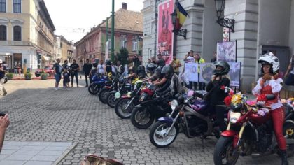 Feminitate pe MOTOARE! Bikerițele au făcut show în Arad (GALERIE FOTO)