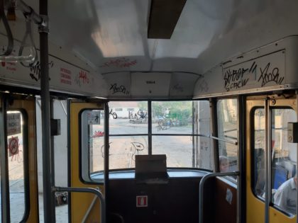 Tramvaie de COȘMAR în Arad! Imagini ȘOCANTE realizate chiar în centrul orașului. Care e reacția Primăriei (GALERIE FOTO)