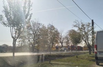 ACCIDENT GRAV pe drumul Arad – Oradea! Echipajele de salvare intervin pentru RESUSCITAREA unei VICTIME