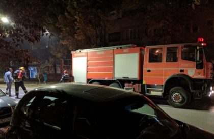 Un MAGAZIN de HAINE de FIRMĂ a luat FOC! Incendiu în centrul Aradului (FOTO)