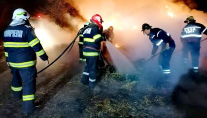 Weekend „DE FOC” pentru pompierii arădeni! Zeci de intervenții în municipiu și județ (GALERIE FOTO)