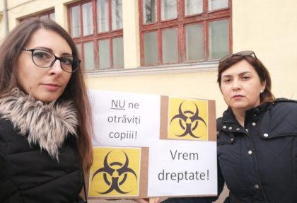„Liceul German, al doilea Colectiv?” Părinţii elevilor INTOXICAŢI au ieşit la PROTEST (FOTO + VIDEO)