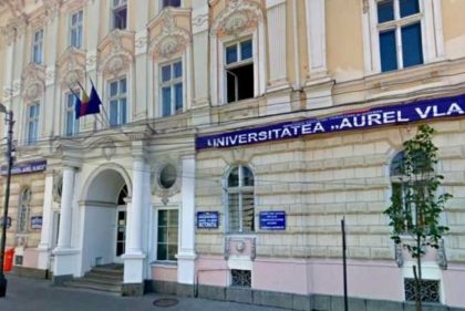 Universitatea „Aurel Vlaicu” le oferă elevilor PREGĂTIRE GRATUITĂ pentru BACALAUREAT