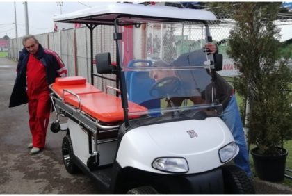 Mini-ambulanță electrică pentru UTA, donată de un cunoscut medic arădean