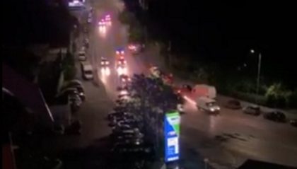 UPDATE/ ÎMPUȘCĂTURI pe străzile Aradului! Liniștea nopții, spartă de PISTOALE și SIRENELE Poliției