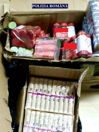 Peste 8.000 de articole pirotehnice, confiscate de polițiștii arădeni