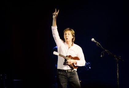 Paul McCartney face furori cu noul album. E pe primul loc, după 31 de ani (VIDEO)