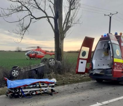 Accident cu victime pe un drum din județul Arad. Intervine elicopterul SMURD