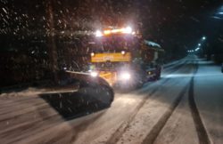 Aproape o mie de kilometri de drumuri înzăpezite în județul Arad item-thumbnail