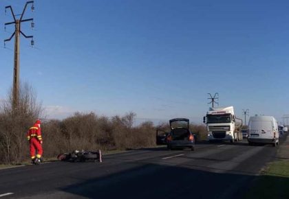 Accident de motocicletă pe un drum din Arad (FOTO)