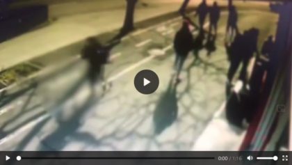 Bătaie în plină stradă la Arad. Trei tineri au fost răniți (VIDEO)