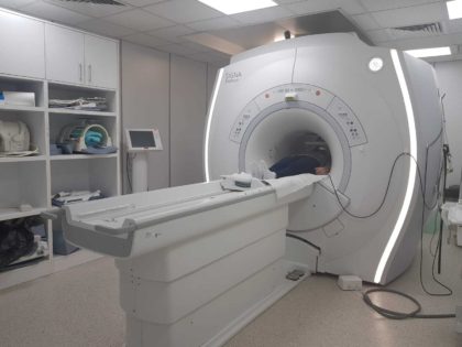În trei ani au fost realizate peste 7.000 de investigații cu aparatul RMN din dotarea Spitalului Județean Arad