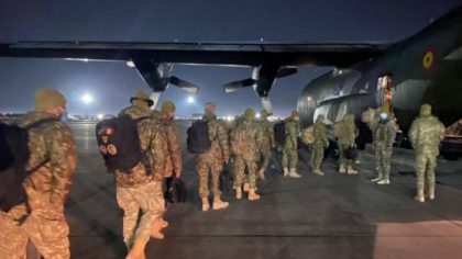 Militarii din Cetatea Aradului s-au întors din Afganistan. Ce le-a transmis fostul ministru al Apărării Mihai Fifor
