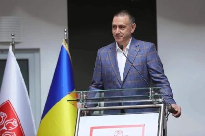 Mihai Fifor: „Președintele Iohannis poate pune capăt imediat crizei politice prin solicitarea demisiei premierului Cîțu”