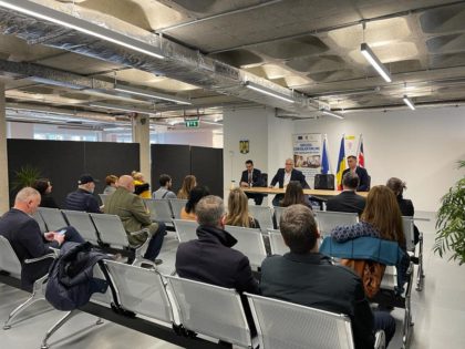 Senatorul Ioan Cristina s-a întâlnit cu membrii comunităţii româneşti din Marea Britanie
