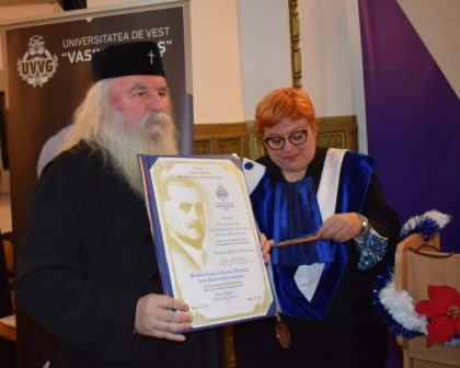 Înaltpreasfinţitul Ioan, Mitropolitul Banatului, a primit titlul de Doctor Honoris Causa UVVG Arad