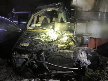 NEWS ALERT: Un nou ACCIDENT FEROVIAR în județul Arad! Șoferul mașinii spulberate fugea de polițiști (FOTO)
