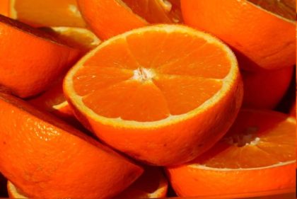 Sute de mii de copii au consumat de sărbători portocale cu pesticide