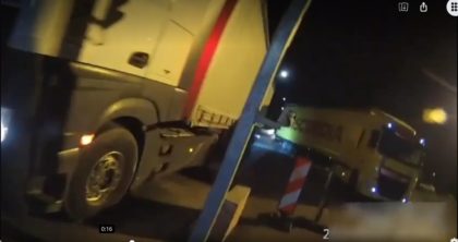 Scandal la frontieră, provocat de un șofer de TIR (VIDEO)