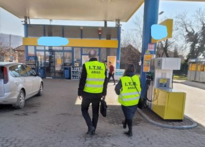 Stațiile de carburanți din Arad, verificate de ITM. Au fost date amenzi de zeci de mii de lei (FOTO)