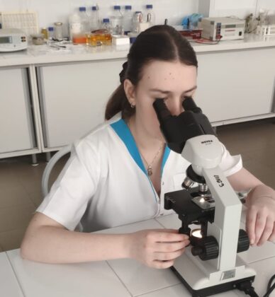 Universitatea de Vest „Vasile Goldiș” din Arad pregăteşte olimpici la Biologie