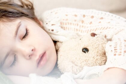 Dr. Simona Dumitra, despre somnul copiilor. Sfaturi pentru părinți
