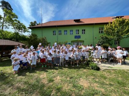 Zeci de copii din zona Ghioroc – Covăsânț au concurat la un cros organizat de UAV și Academia Olimpică Română