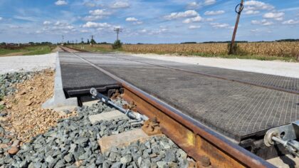 CJA modernizează trecerile peste calea ferată, pe drumurile județene pe care le reabilitează