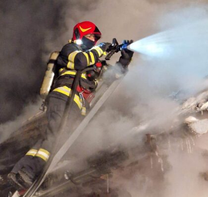 Casă situată în municipiul Arad, incendiată intenționat