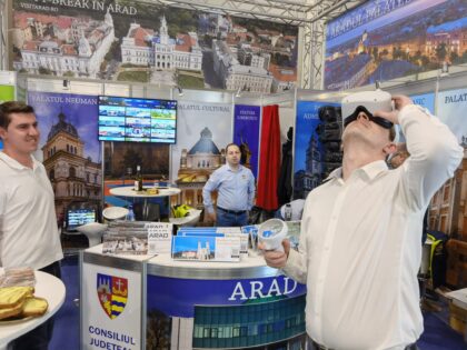 Zeci de obiective turistice digitalizate într-un tur virtual al Aradului