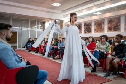 Eveniment fashion la Universitatea „Aurel Vlaicu” Arad