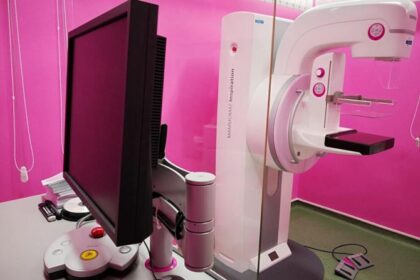 Listă de așteptare de luni de zile la testele de screening pentru cancerul de sân, la Spitalul Județean Arad