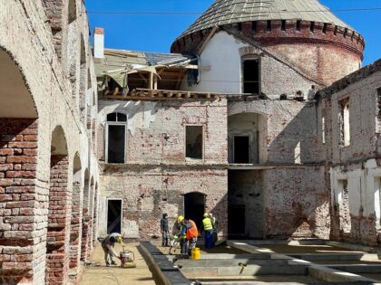 Cetatea Ineului, readusă la viață. Lucrările de restaurare, finalizate în proporție de 50% (FOTO)