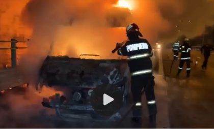 Incendiu violent pe A1, înainte de ieșirea spre Zădăreni