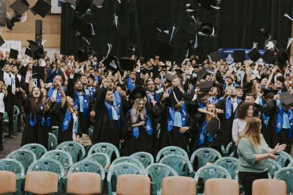 Curs festiv de absolvire a Facultăților Medicale din cadrul Universității de Vest „Vasile Goldiș” din Arad