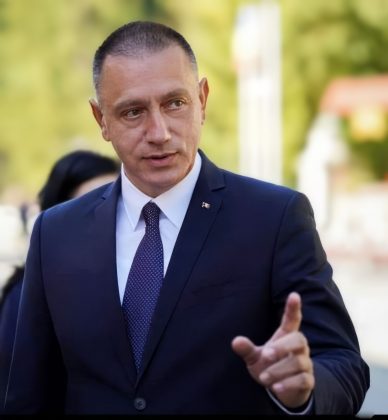 Mihai Fifor: „PSD cere PNL să înceteze sarabanda fentelor electorale cu proiectele de lege privind pensiile militare”