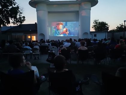 „Paddington în Peru“ – prima proiecție de film din acest an în grădina de vară a Cinematografului din Grădiște