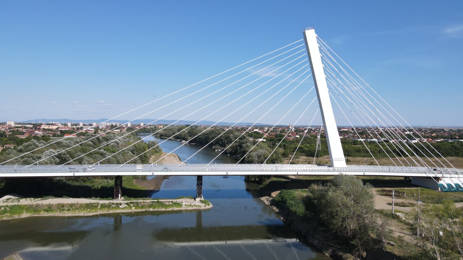 Primăria Arad va finaliza lucrările la noul pod peste Mureș.