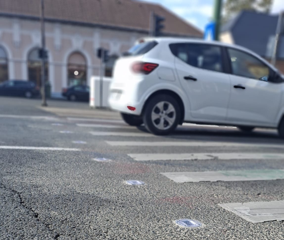 Arad: Puncte de trecere pentru pietoni devin mai sigure.