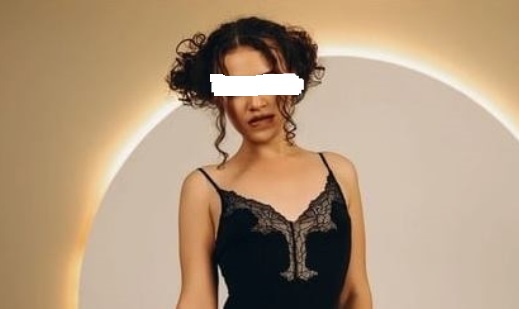 „O profesoară din Arad, descoperită pe site-uri pentru adulți de către elevi”