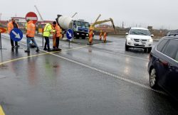 De astăzi, traficul între Vladimirescu și Arad va fi deviat. Se va circula pe un drum provizoriu paralel item-thumbnail