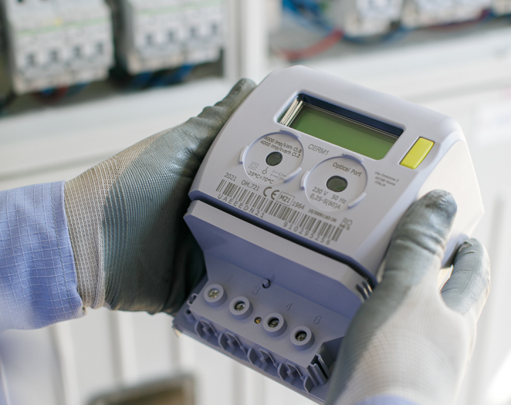 Până la finele anului peste 55% dintre clienții arădeni ai PPC vor avea montate contoare inteligente item-thumbnail