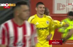 VIDEO: Adrian Mihalcea, supărat pe arbitraj(e) după UTA – U Cluj (0 – 2) item-thumbnail