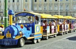 Trenulețul turistic de agrement va circula în Arad de 1 Iunie. Află programul item-thumbnail